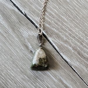 Green stone on sterling 18" chain